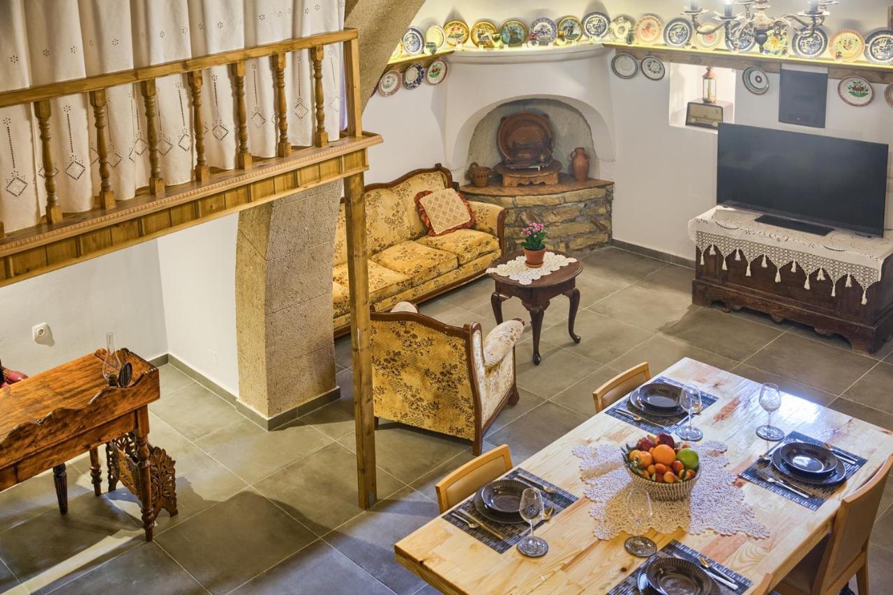 Stone Arch Villa Malona Village Buitenkant foto